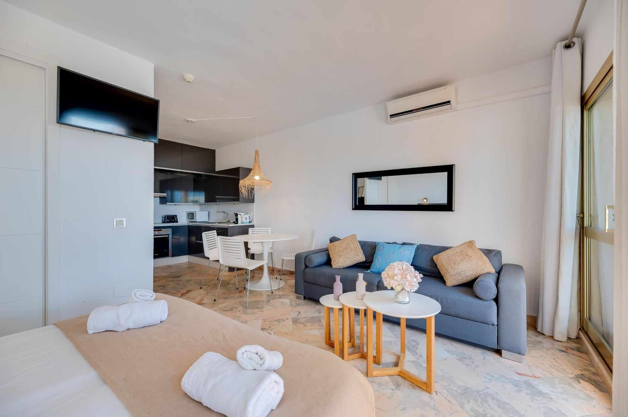 Front Line Beach Studio Apartment Marbellac Extérieur photo